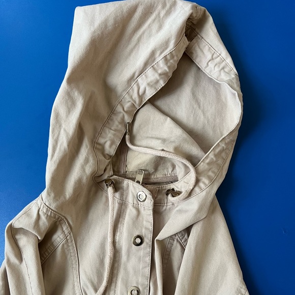 Pink Jacket - Picture 2 of 7